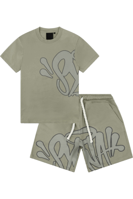 syna world logo shorts set
